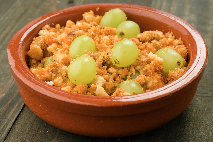 🍽️ Gastronomía serrablesa: dónde comer migas, ternasco y postres de pueblo