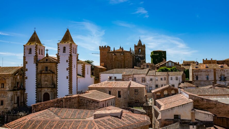 ⛪ Románico escondido: rutas de iglesias y ermitas cerca de Sabiñánigo